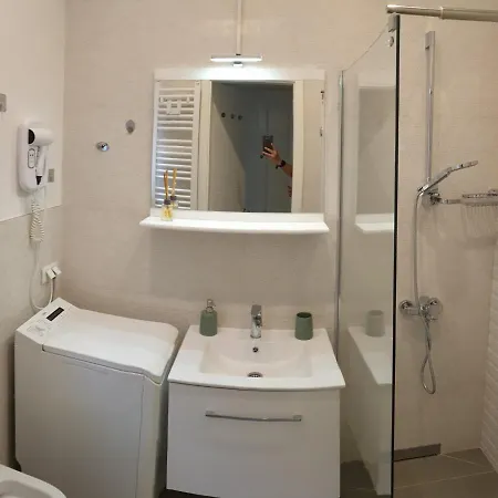 Krasan Mali Apartman U Centru Sarajeva * 사라예보